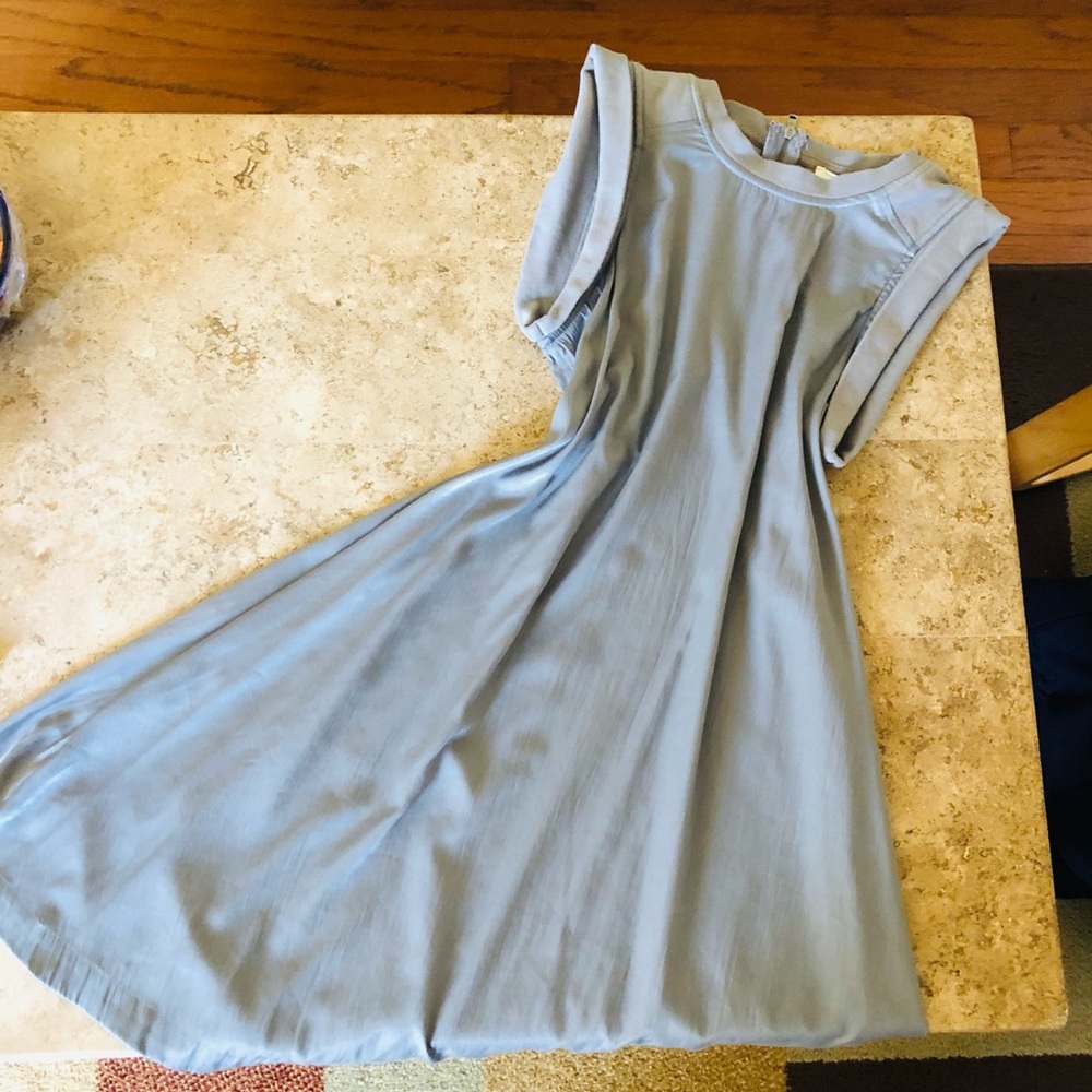 π₯π₯LAST DAY π₯π₯ Lou & Grey Silky Light Gray Dress - Picture 6 of 8